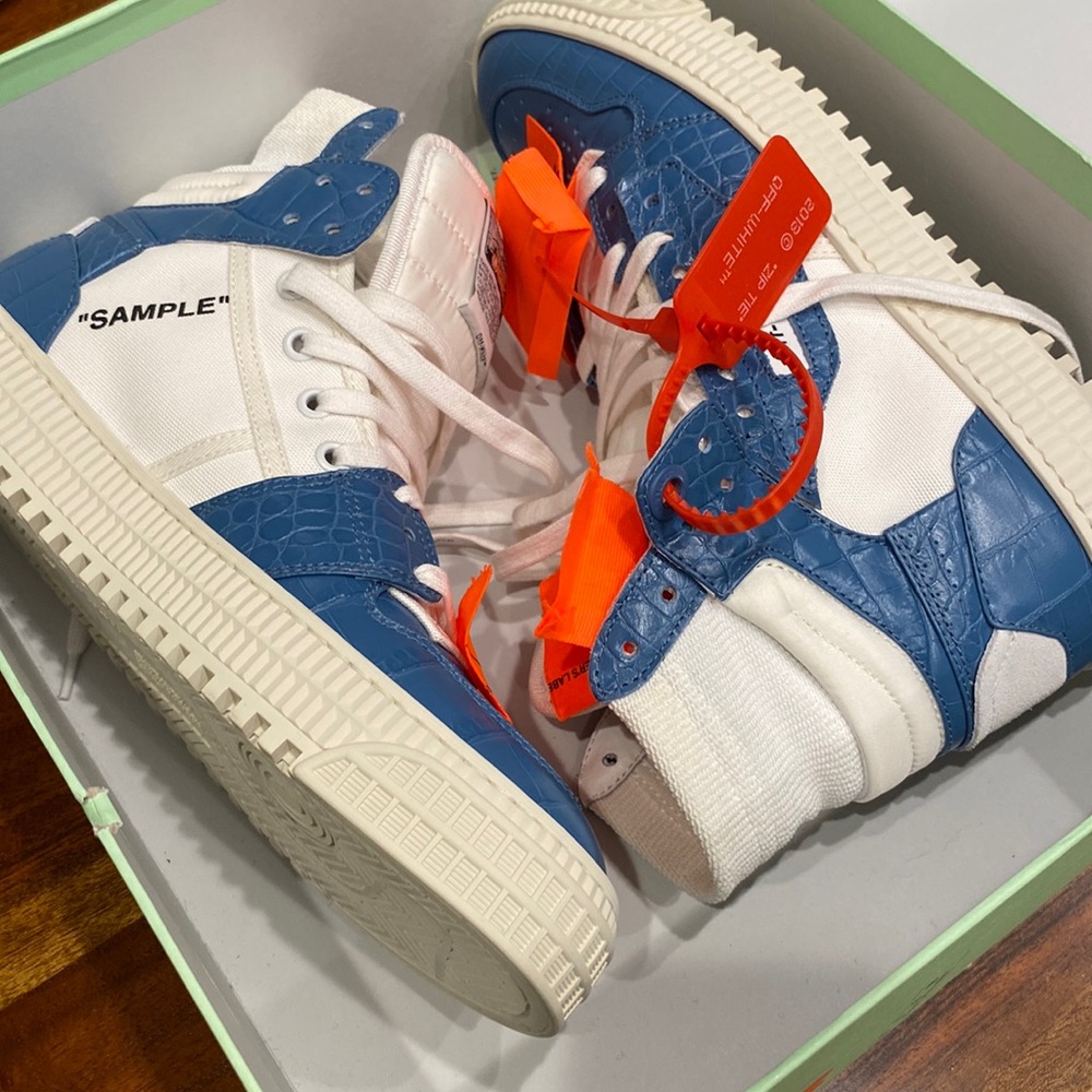 Epic OFF-WHITE Virgil Abloh canvas + leather sneakers